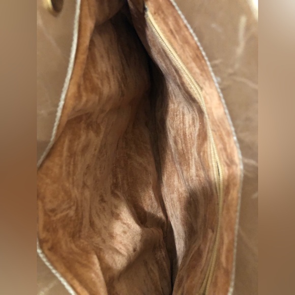 Beautiful Vintage Snakeskin Clutch with strap - Picture 10 of 13
